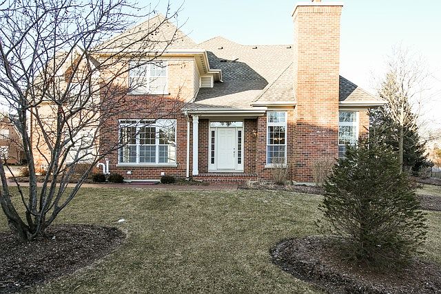 1st image of 913 Hickory Dr