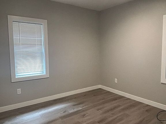 5th image of 7926 Lorain Ave #4