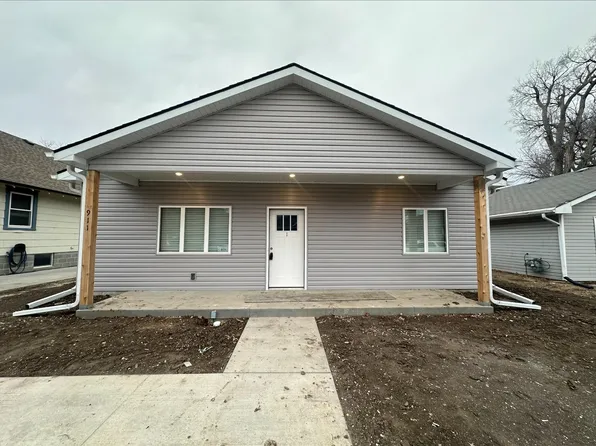 911 N 30th St, Lincoln, NE 68503