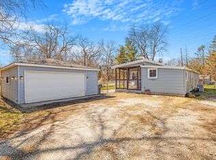 17832 Bock Rd, Lansing, IL 60438