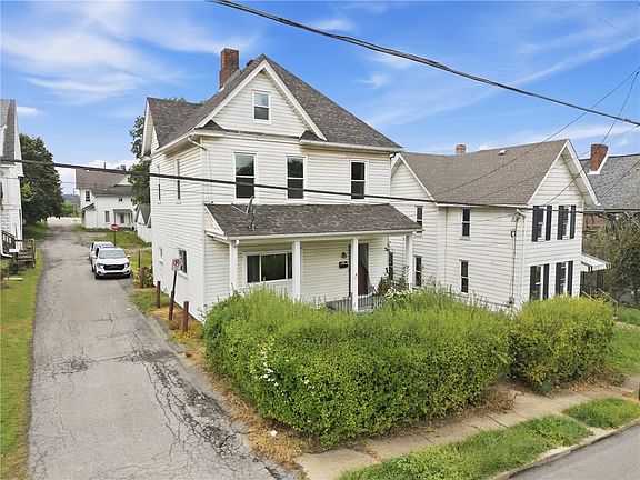 2nd image of 212 Fairview Ave