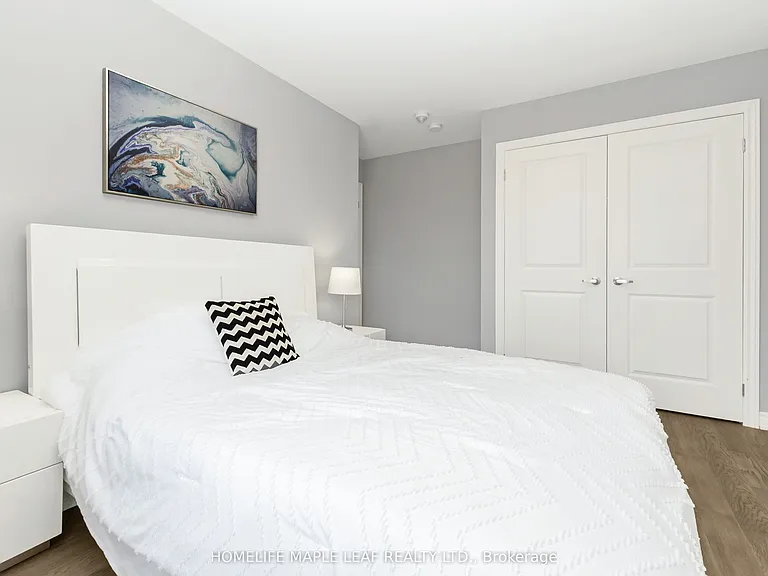 104 Delphi Ln — Photo 35