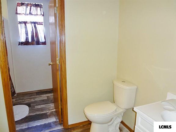 2nd image of 104 Crestwood Dr