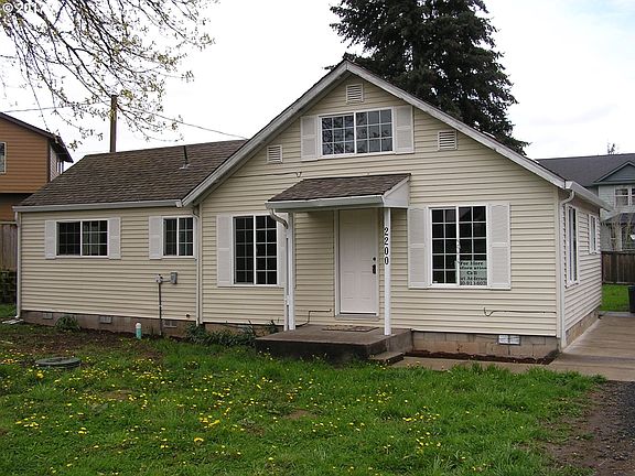 3rd image of 2200 NE 104th St