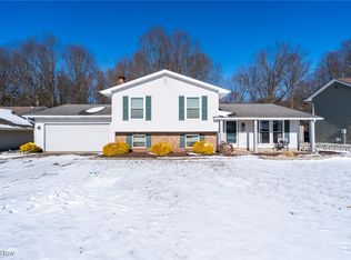 674 Angiline Dr, Youngstown, OH 44512