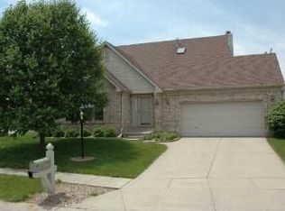 1232 Stradford Ct, Greenwood, IN