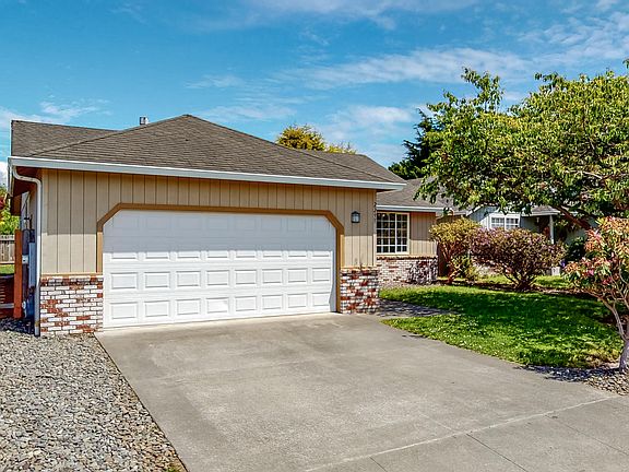 3rd image of 2295 Silverbrook Ct