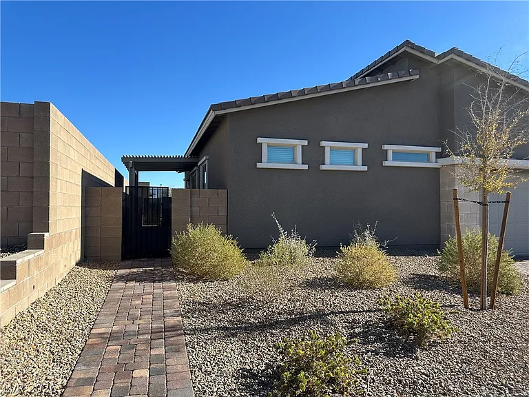 12488 Primrose Grove Ln — Photo 2