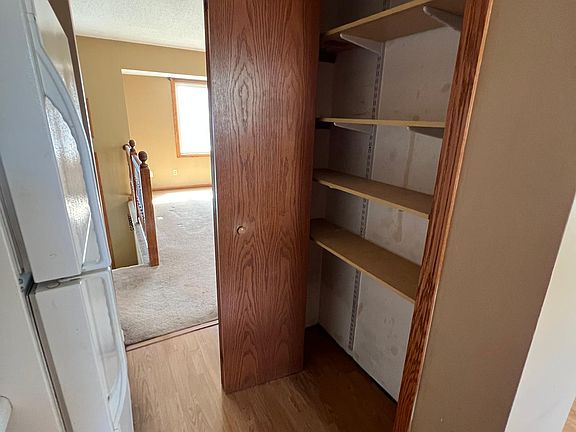 2nd image of 5584 Cedarwood Trl NE