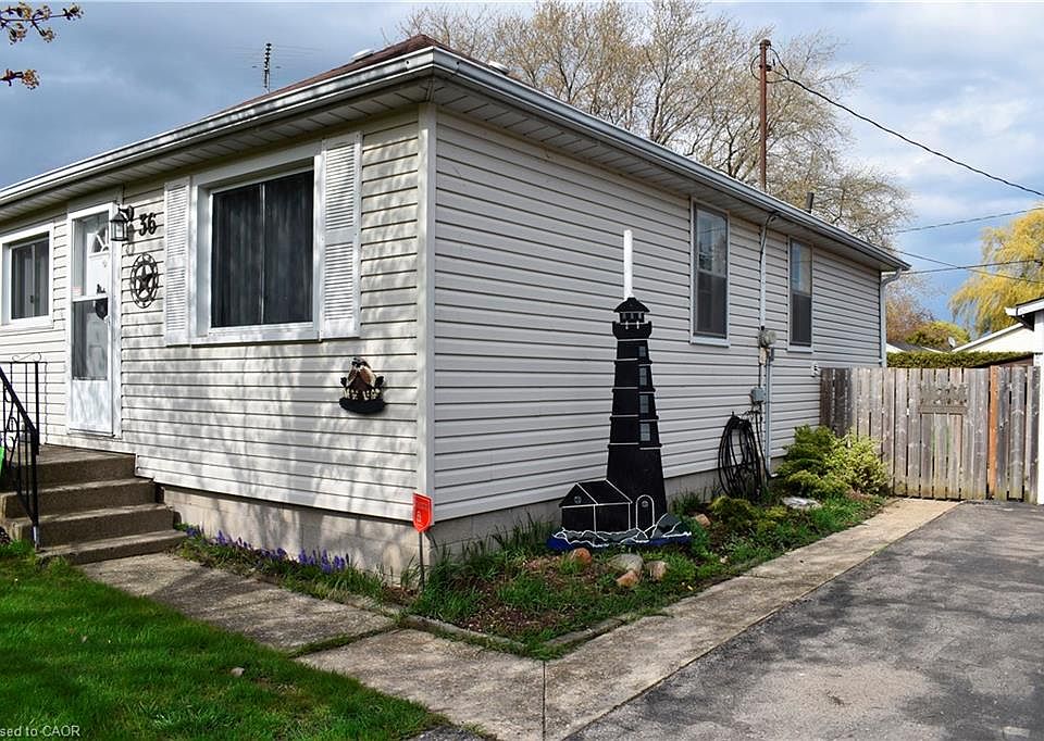 1st image of 36 Woodhouse Ave