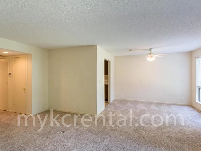 11204 Nieman Rd #101 — Photo 4