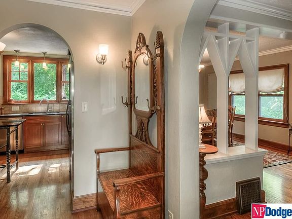 5th image of 661 N 58th St
