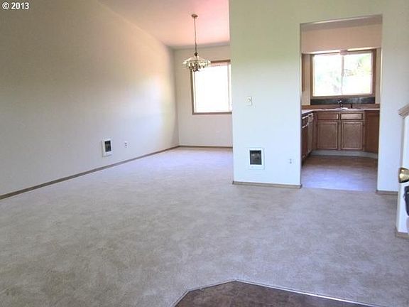 3rd image of 115 Alameda Dr