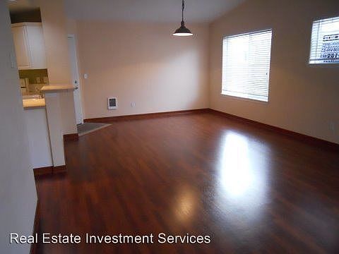 5th image of 2148 Palisade Blvd