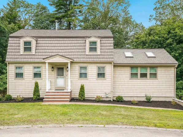 15 Rene Drive, Nashua, NH 03062