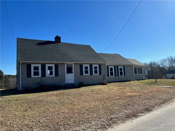 219-221 North Rd, Pascoag, RI 02859