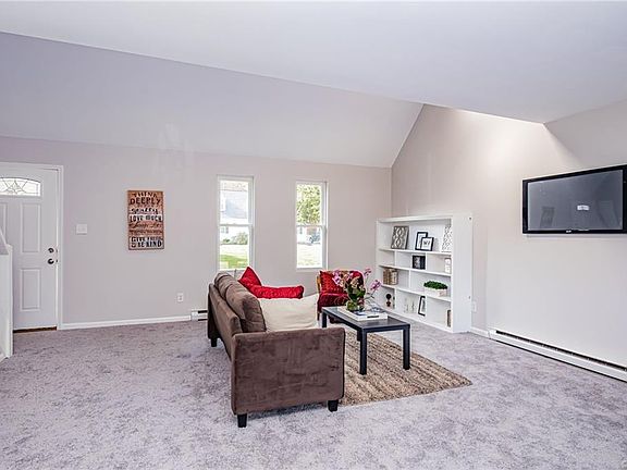 4th image of 6205 Perthwood Ln