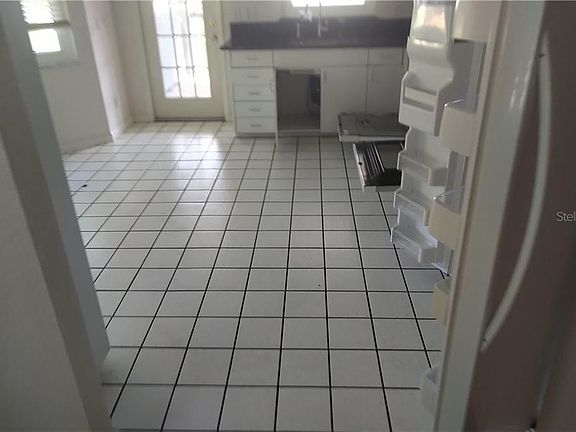 4th image of 108 4th St
