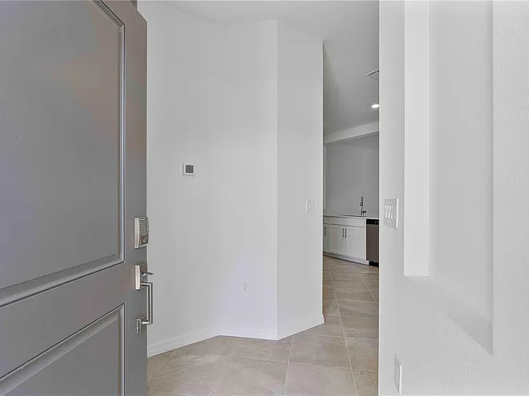 14916 Anchorage Rd — Photo 3