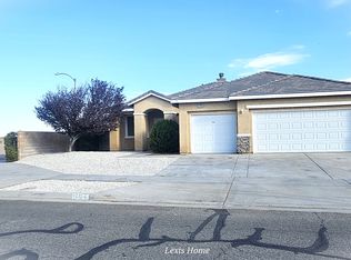 13754 Pinellia St, Hesperia, CA 92344