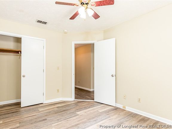 5th image of 1018 Wood Creek Dr APT 6