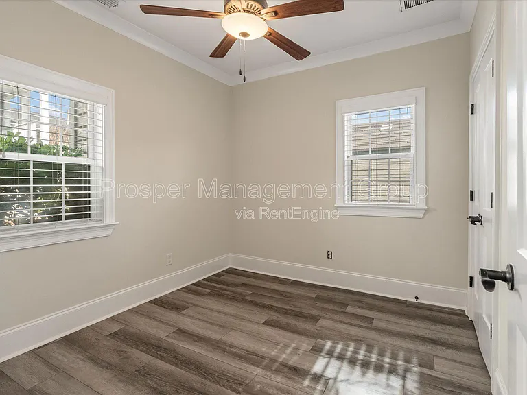 400 Sumter St — Photo 17