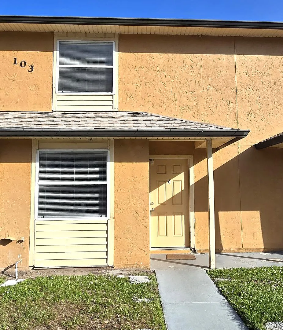 103 Booth Ln - Apt C — Photo 1