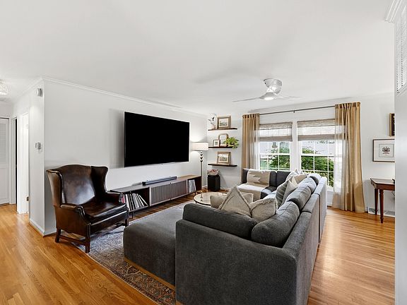 4th image of 209 Melbourne Way