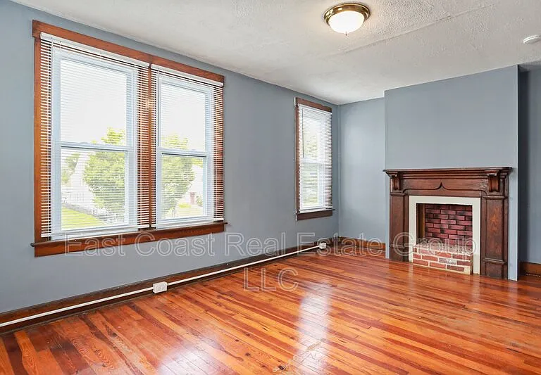 39 W Wilson Blvd — Photo 19