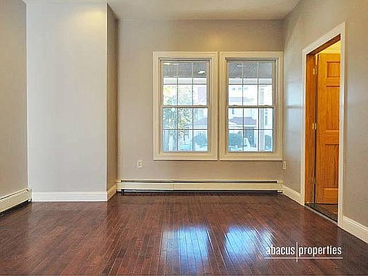 3rd image of 269 E 19th St #1