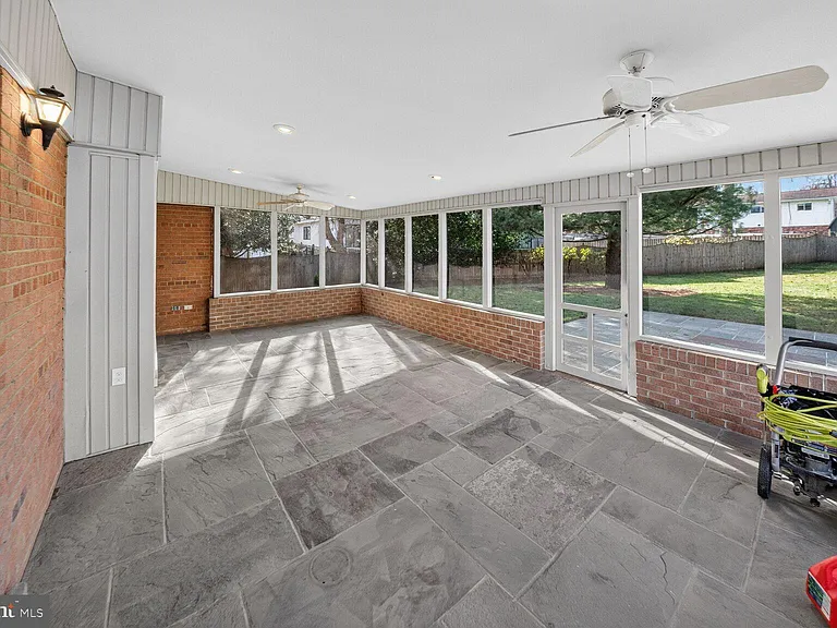 9902 Carnegie Ter — Photo 20