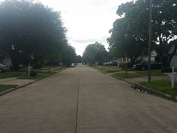 5th image of 11842 Fairpoint Dr