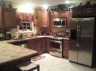 560 Litchfield Ave, Killingly, CT 06241