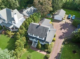70 E Main St, Huntington, NY 11743