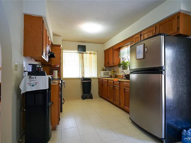 2803 Minnie Ave — Photo 8