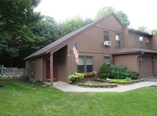 164 Thimbleberry Rd, Malta, NY 12020