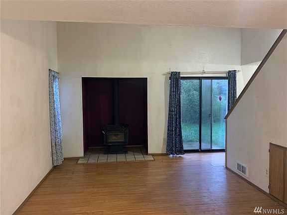 2nd image of 9241 Farman Ln SE
