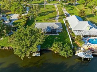 806 69th Ave W, Bradenton, FL 34207