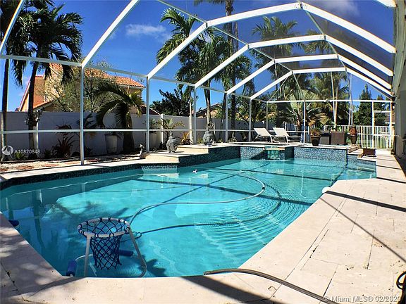 4th image of 960 NW 201st Ave #0