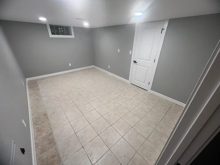 2738 Allegheny Ave — Photo 35