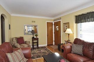 3rd image of 1115 Sheridan Dr