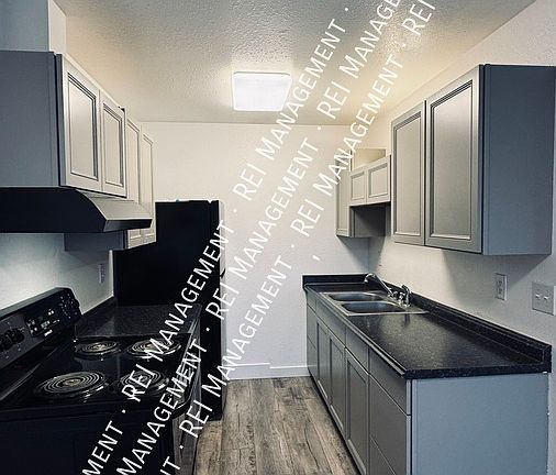 3rd image of 3810 Beechnut St #7