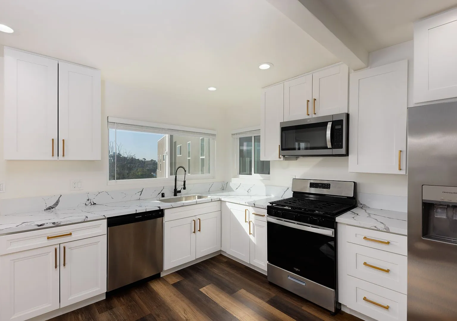 Fully Remodeled 5-Bedroom, 3-Bath Home Walking Distance to SDSU & Top Shopping Destinations — Photo 3