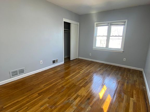 2nd image of 3130 Kingsland Ave #1