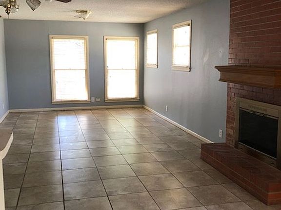 5th image of 1334 Glenwood Dr