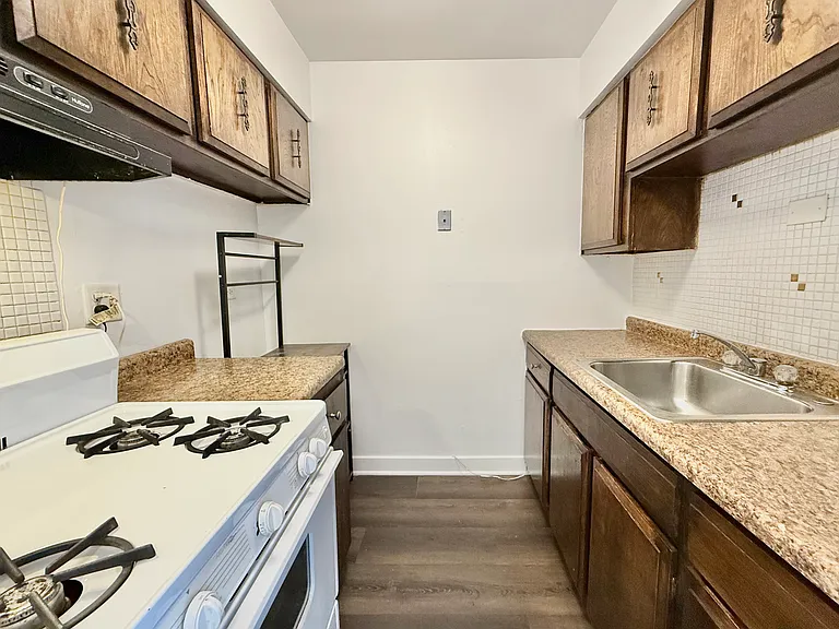 6815 N Sheridan Rd — Photo 19