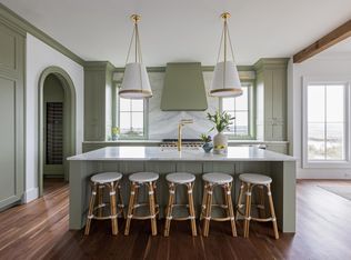 1463 Allen St, Mount Pleasant, SC 29464