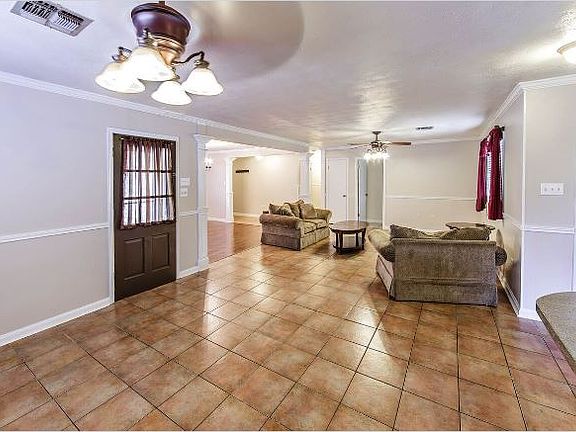 Family Room / Breakfast Area