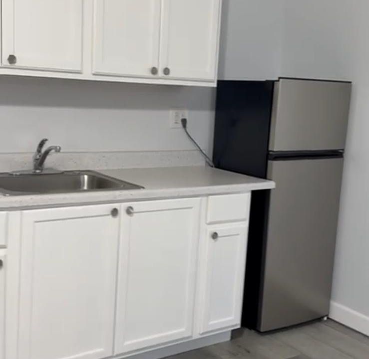 2nd image of 435 Cart Ct #1