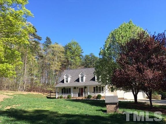 3rd image of 7121 Calais Dr